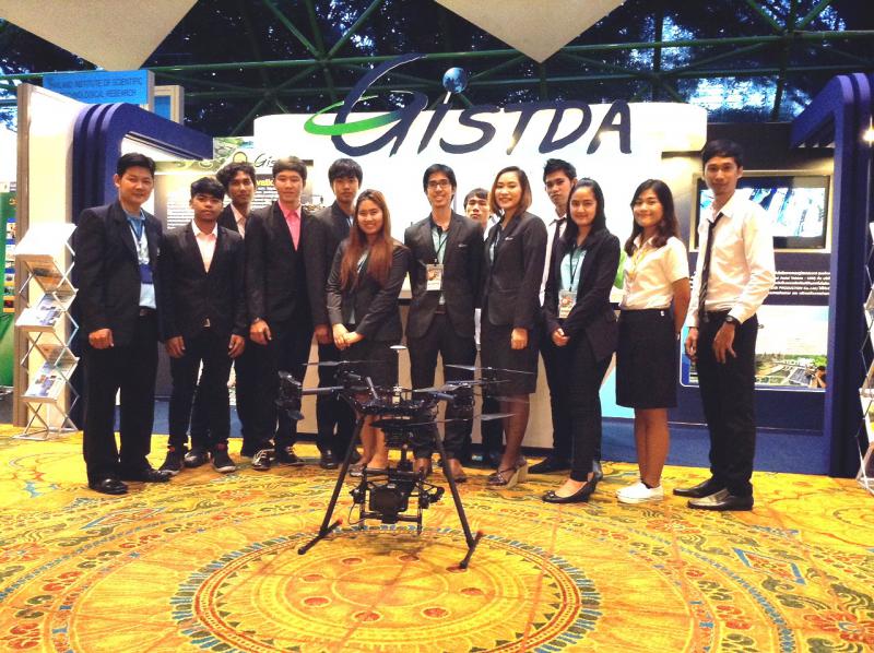 สทอภ. จัดแสดง UAV และนิทรรศการในงาน Thailand Innovation and Design Expo 2015_1