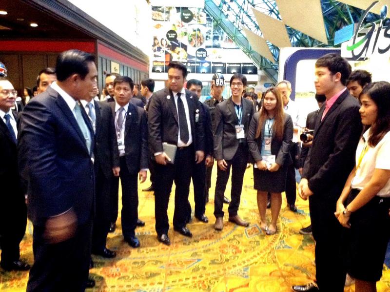 สทอภ. จัดแสดง UAV และนิทรรศการในงาน Thailand Innovation and Design Expo 2015_2