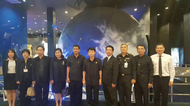 The Provincial Governor of Chonburi and colleagues visit GISTDA task_10