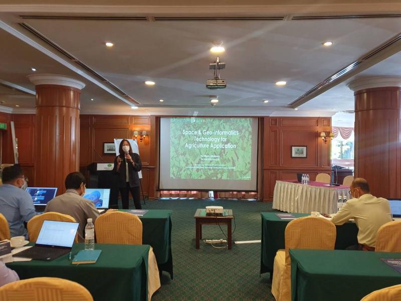 GISTDA ร่วมกับ UNESCAP จัดฝึกอบรมเชิงปฏิบัติการ "The 1st Training on Intelligent Technology for Geospatial Management on Agriculture for Cambodia” _1